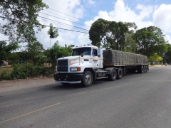 Mack CH613