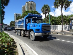 Ford L9000 8x4