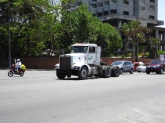 Peterbilt 377 