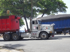 Peterbilt 377 