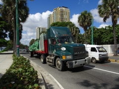 Mack CH612