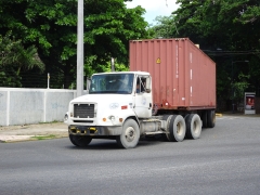 Freightliner FL112