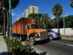 Freightliner FL70 4x2