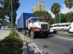 Mack CH613