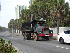 Mack DM800 6x4