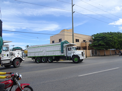 Mack R Model 8x4