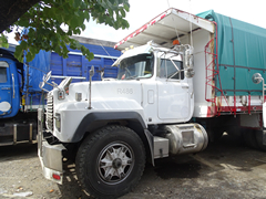 Mack RD 8x4