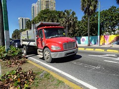 Freightliner M2 106 4x2