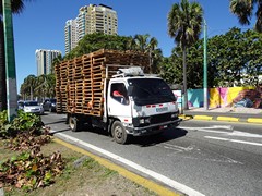 Mitsubishi Canter 4x2