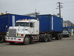 Mack CH613