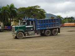 Mack SuperLiner 6x4