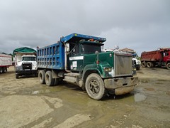 Mack SuperLiner 6x4