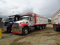 Mack Granite 8x4
