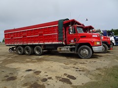 Mack CH613 8x4