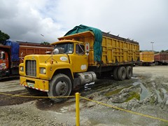 Mack R Model 6x4