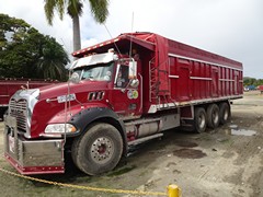 Mack Granite 8x4