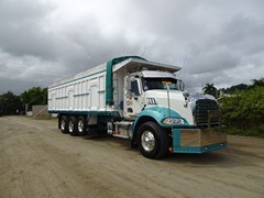 Mack Granite 8x4