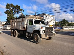 International S1800 6x4