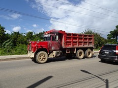 Mack R Model 6x4